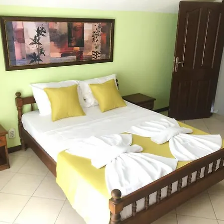 Daisy Oludeniz - 7 Bedroom - 14 People Villa